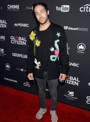 Pete Wentz Height, Weight, Body Measurements,。